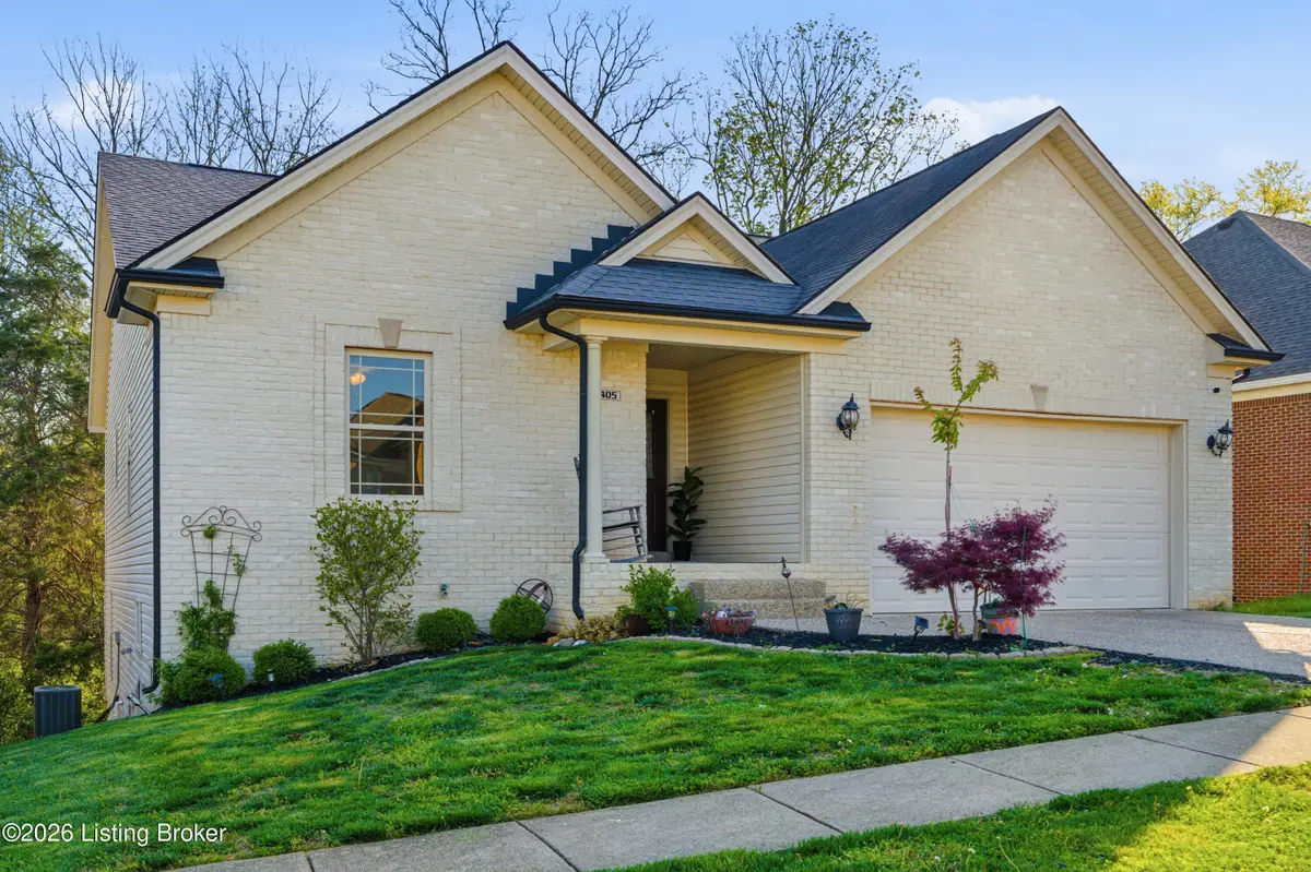 6405 Hollow Tree Rd, Louisville, KY 40228 - #1