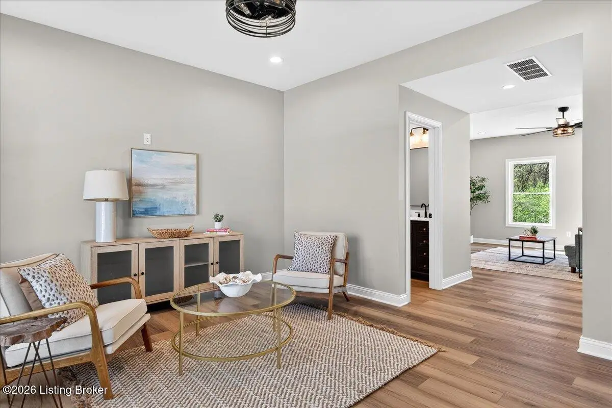 8205 Roseborough Rd, Louisville, KY 40228 - #1