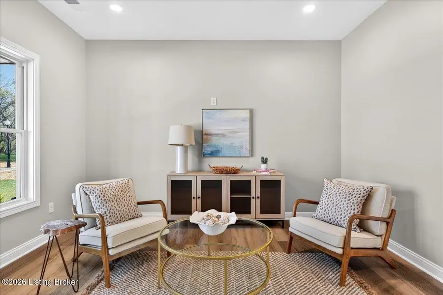 8205 Roseborough Rd, Louisville, KY 40228 - #2