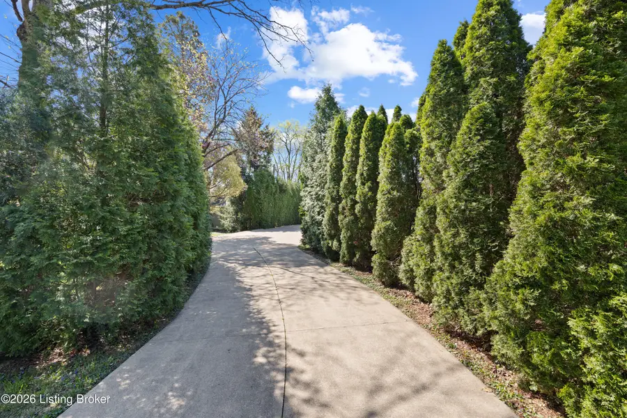 8040 Watterson Trail, Louisville, KY 40291 - #3