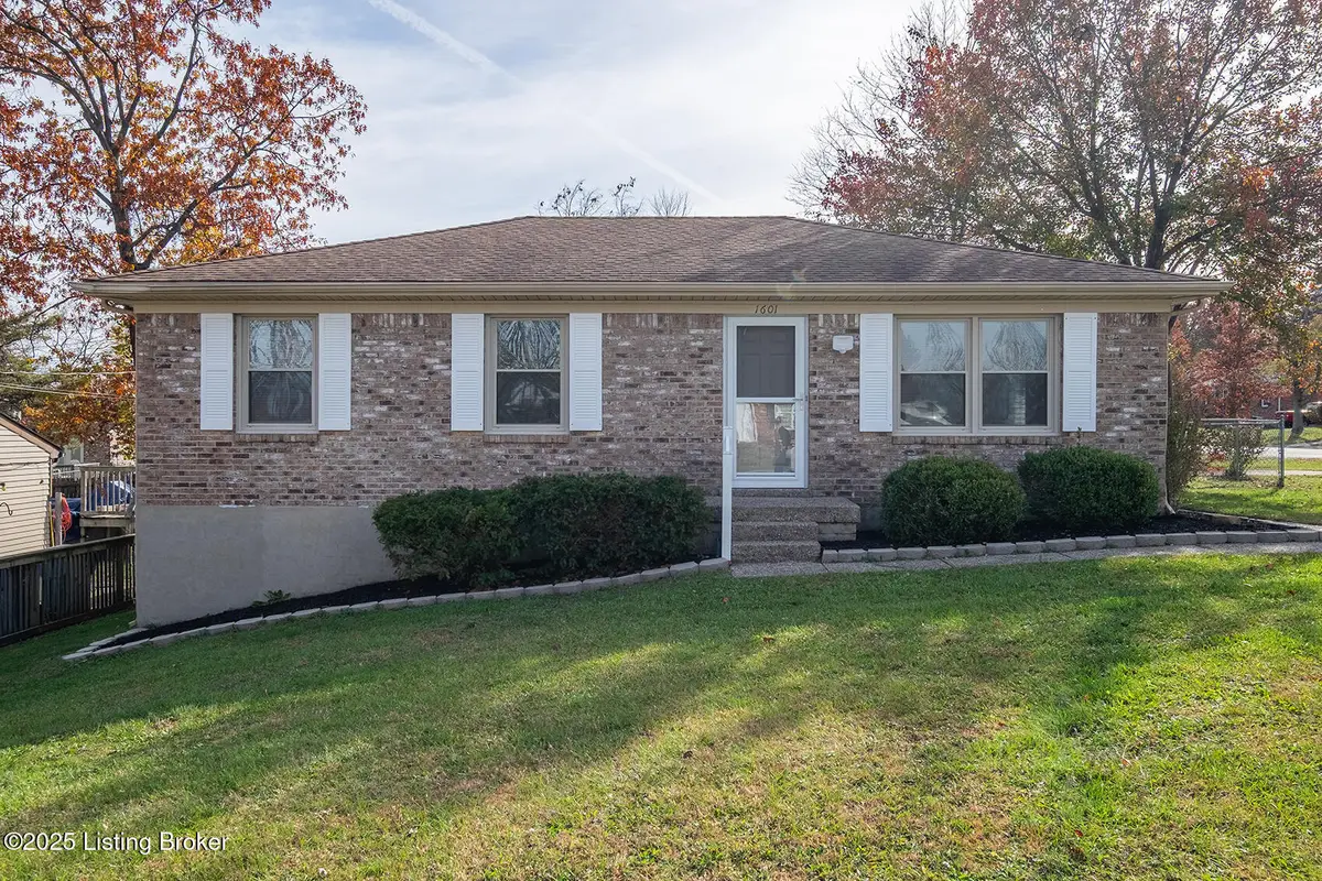 1601 Betances Ct, La Grange, KY 40031 - #1