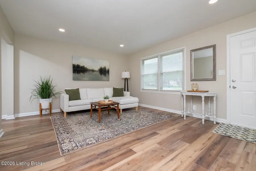 1601 Betances Ct, La Grange, KY 40031 - #3