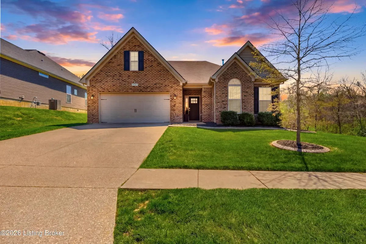 10307 Park Lake Dr, Louisville, KY 40229 - #1