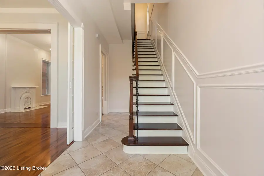 105 W Kentucky St, Louisville, KY 40203 - #3