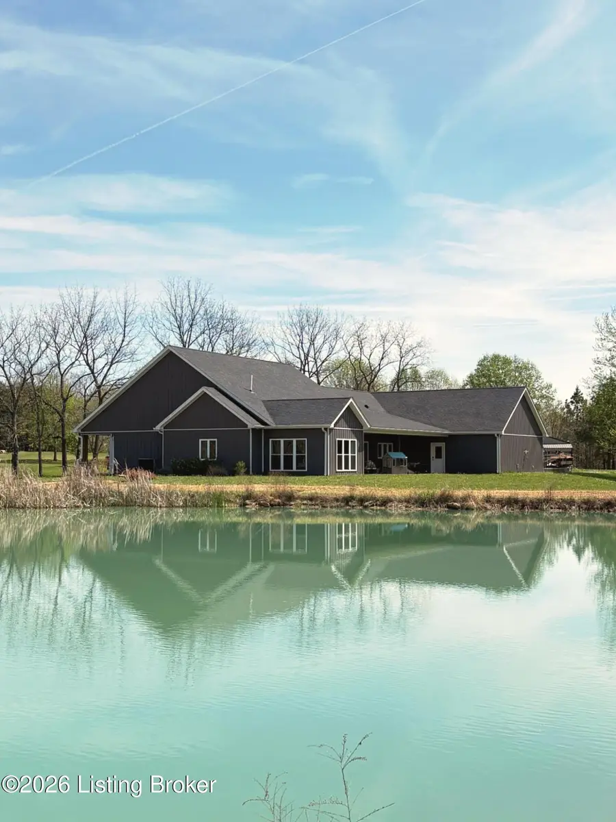 2560 Cabot Rd, Fordsville, KY 42343 - #2