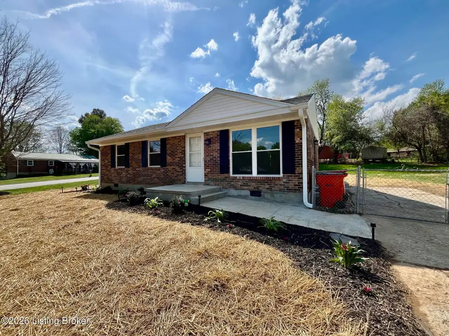 323 Centre Ct, Elizabethtown, KY 42701 - #2