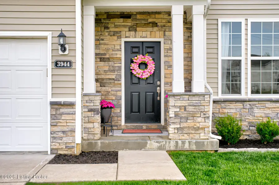 3944 Creek Meadow Dr, La Grange, KY 40031 - #2