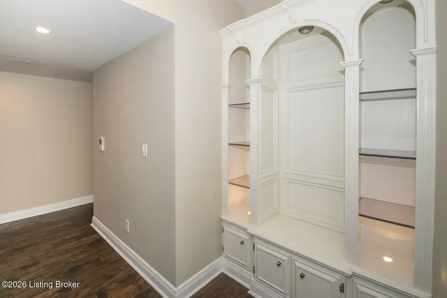 10619 Meeting St #304, Prospect, KY 40059 - #2