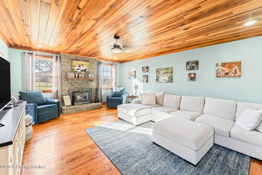 1109B Halifax Rd, Scottsville, KY 42164 - #3