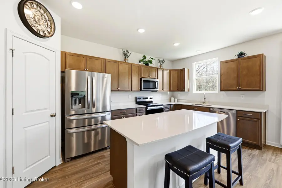 4603 Golden Eagle Dr, Louisville, KY 40245 - #3