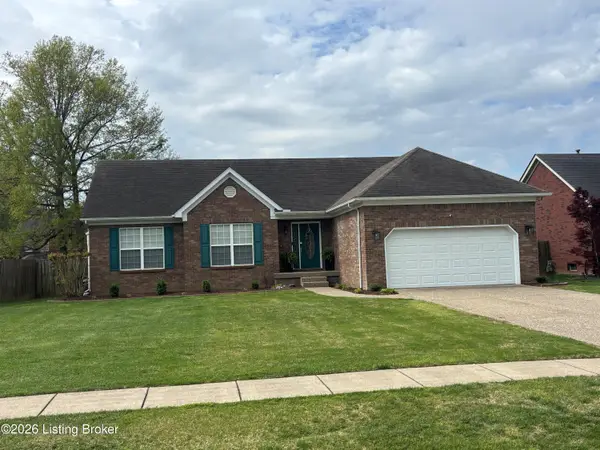 389 Spring House Ln, Louisville, KY 40229