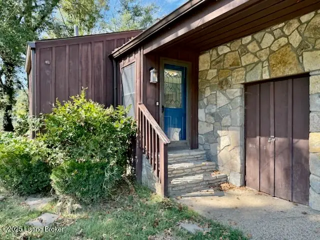 6111 Front St, Westport, KY 40077 - #2