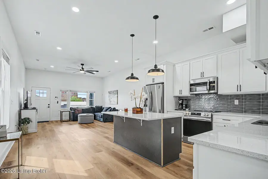 817 Swan St, Louisville, KY 40204 - #2