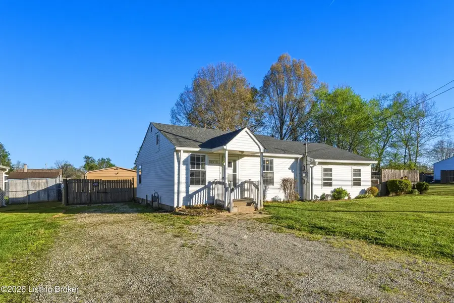 10710 Harrison Ln, Fairdale, KY 40118 - #2