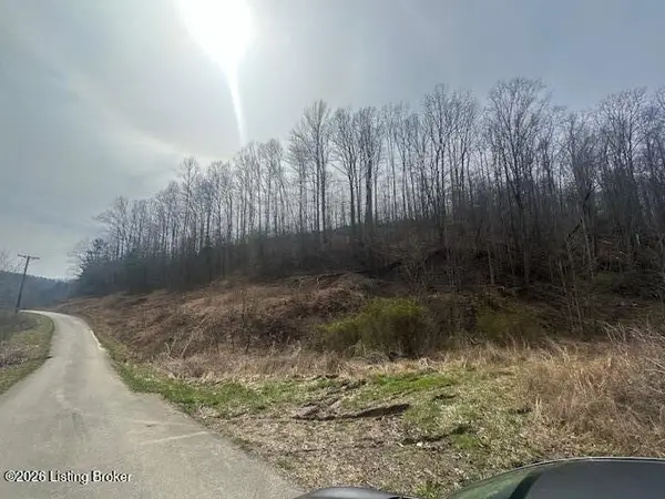 001 Williams Fork Rd, Salyersville, KY 41465