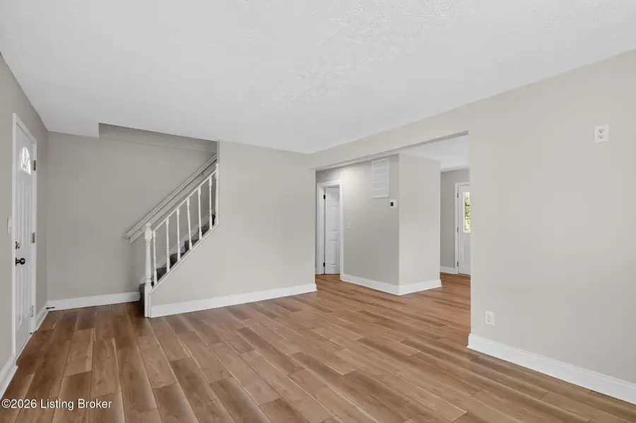 2418 Donna Rd, Louisville, KY 40216 - #3