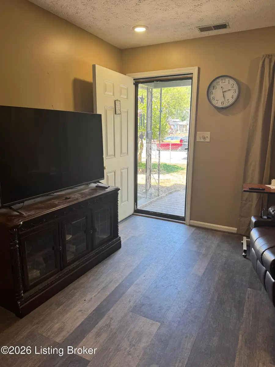 2620 Rowan St, Louisville, KY 40212 - #2