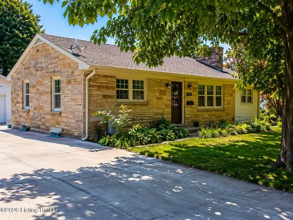 317 S 6th St, Bardstown, KY 40004