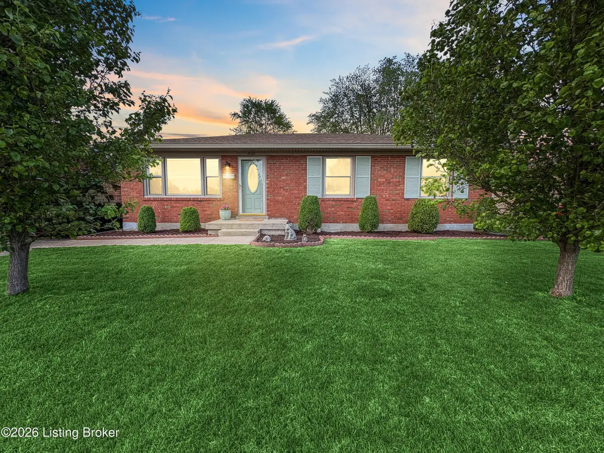 2005 White Oak Ln, Louisville, KY 40216 - #1