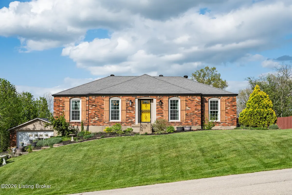 304 Carriageway Rd, Taylorsville, KY 40071 - #1