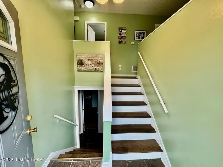 157 Alpine Dr, Lebanon, KY 40033 - #3