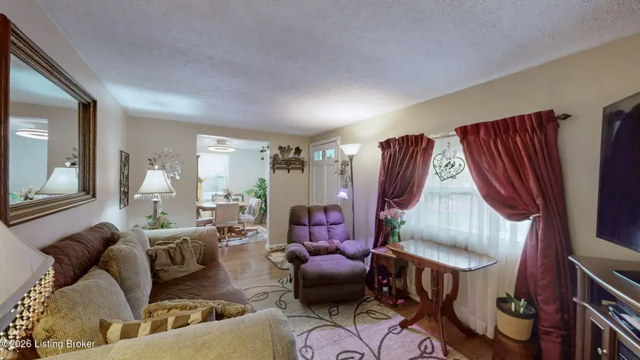 102 Cherry St, Vine Grove, KY 40175 - #3