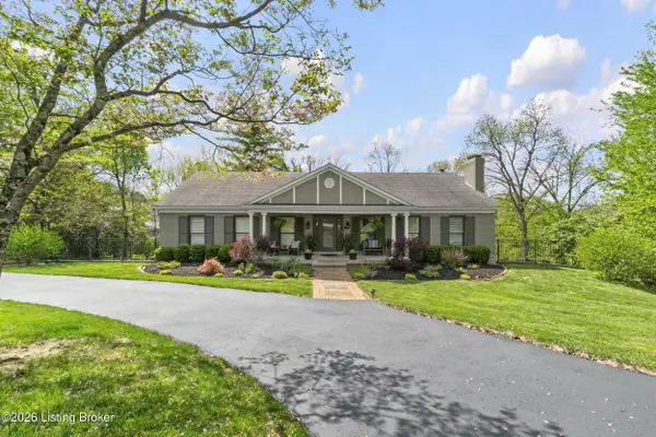 6217 Innes Trace Rd, Louisville, KY 40222