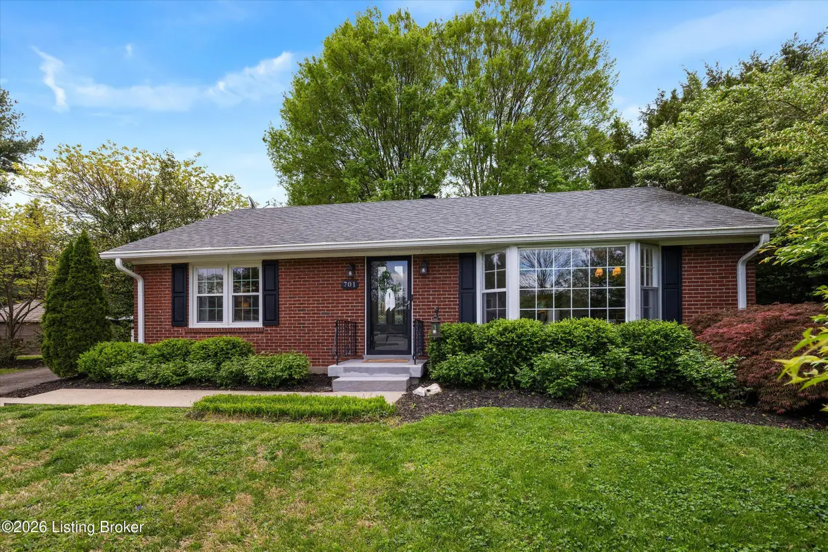 701 Victoria Pl, Louisville, KY 40207 - #1