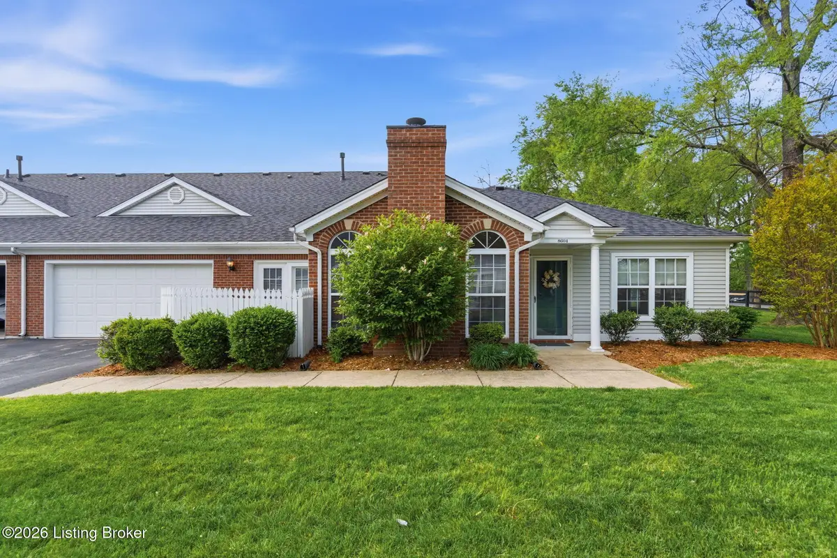 8604 Forest Way Dr, Louisville, KY 40258 - #1