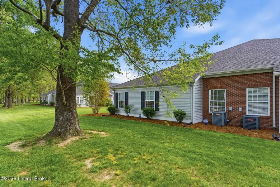 8604 Forest Way Dr, Louisville, KY 40258 - #3