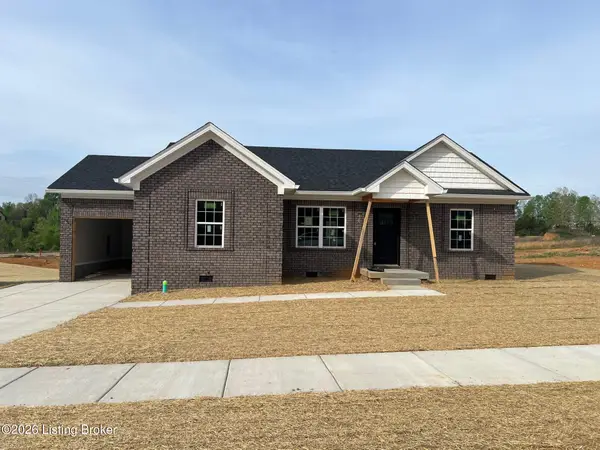 104 American Dr, Radcliff, KY 40160