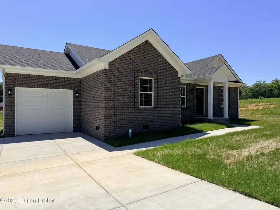 104 American Dr, Radcliff, KY 40160 - #2