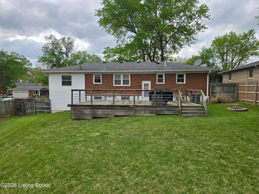 9005 Wooddale Dr, Louisville, KY 40272 - #2