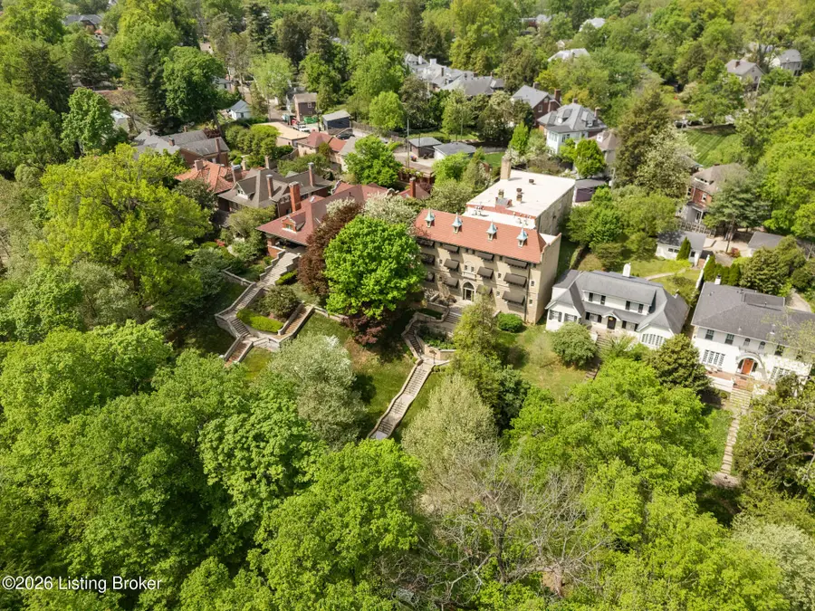 2519 Cherokee Pkwy #APT 1, Louisville, KY 40204 - #3