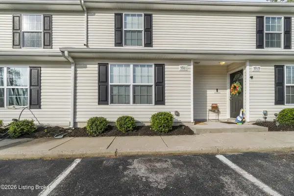 5921 Woodcreek Crossing Way, Crestwood, KY 40014