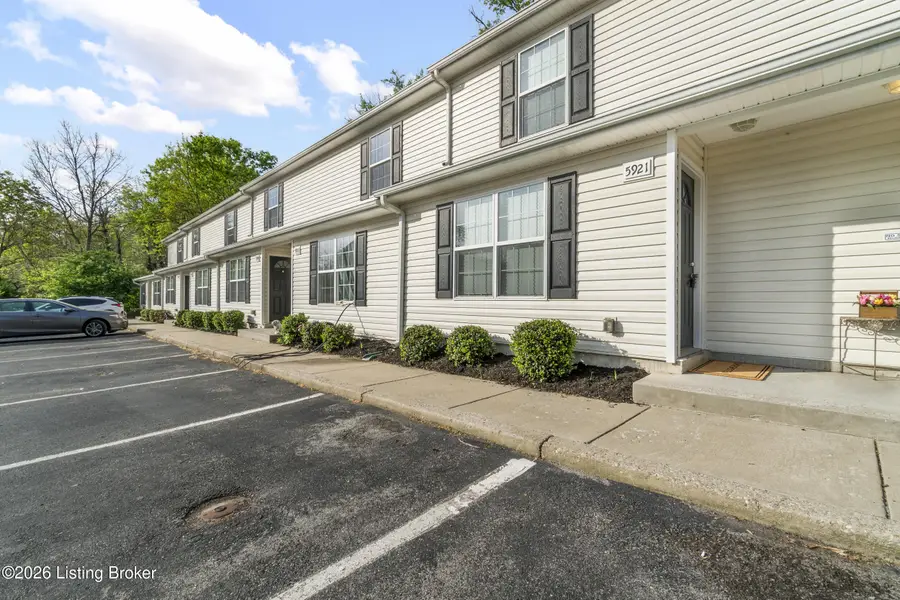 5921 Woodcreek Crossing Way, Crestwood, KY 40014 - #2