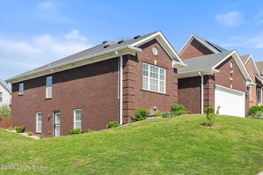 6120 Hudson Creek Dr, Louisville, KY 40291 - #2