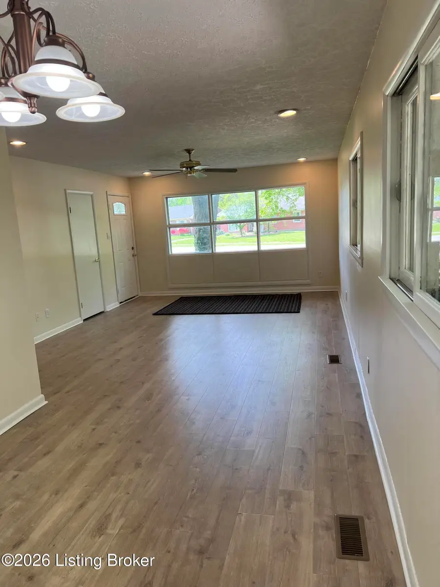 3014 Boaires Ln, Louisville, KY 40220 - #3