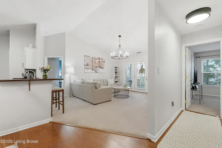 9419 Magnolia Ridge Dr #202, Louisville, KY 40291 - #3