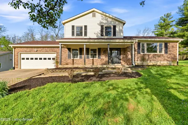 2004 Fox Trail Dr, La Grange, KY 40031