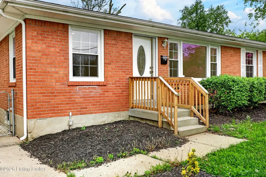 2412 Adrienne Way, Louisville, KY 40216 - #2