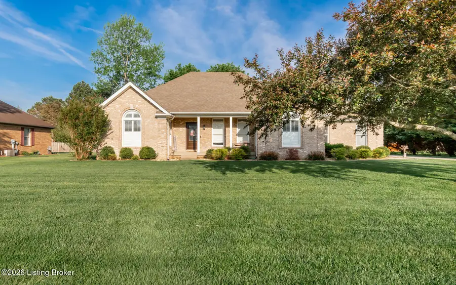 208 Blackberry Cir, Mount Washington, KY 40047 - #2
