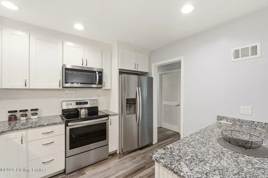 3030 Breckenridge Ln #324, Louisville, KY 40220 - #3