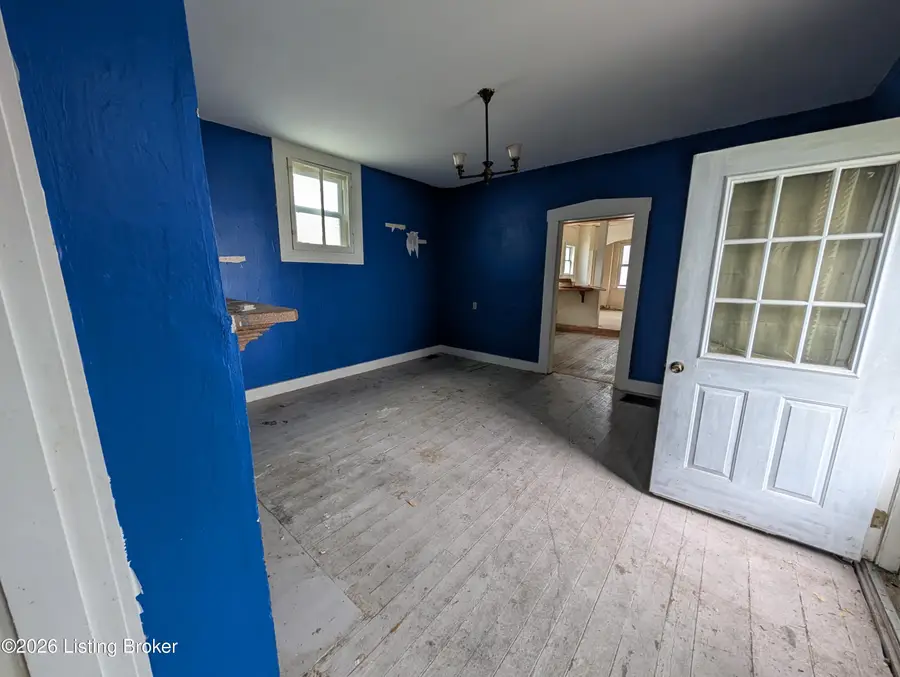 628 W 3rd St, Madison, IN 47250 - #2