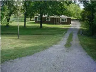 2038 S Wilson Rd, Radcliff, KY 40160 - #1