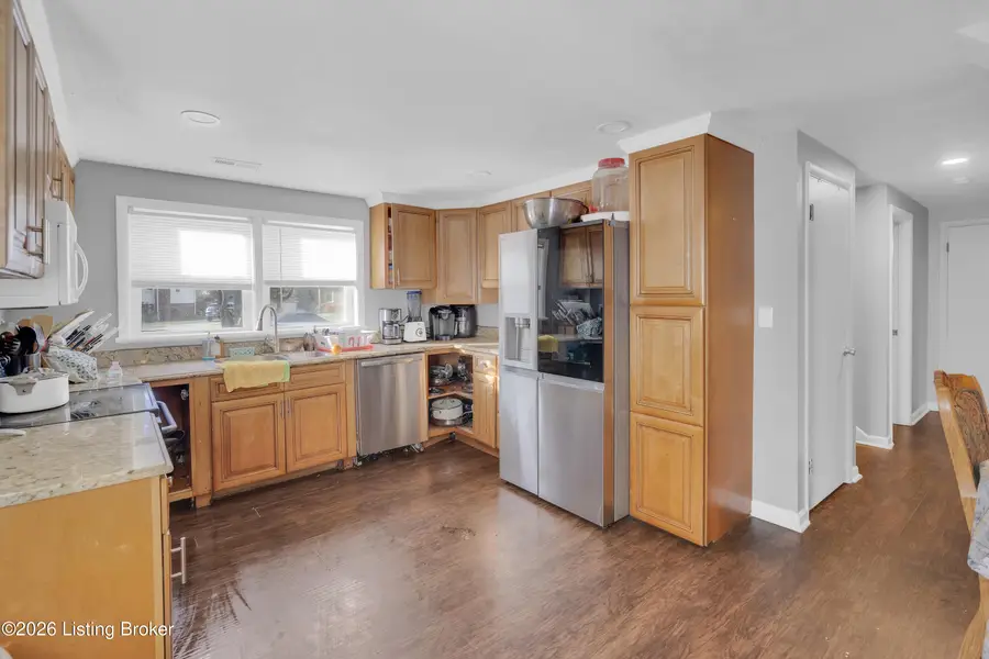 7718 Saint Bernard Ct, Louisville, KY 40291 - #3