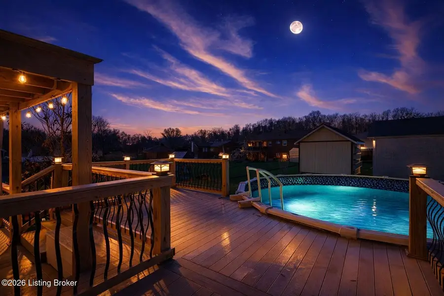 9020 Wooddale Dr, Louisville, KY 40272 - #2