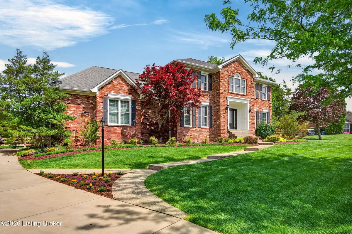 5916 Centerwood Dr, Crestwood, KY 40014 - #1