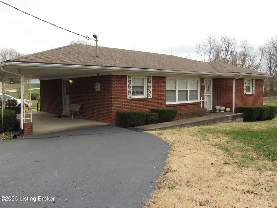 316 N Walnut St, Upton, KY 42784 - #2