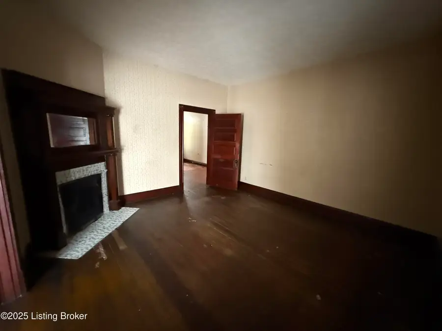 3636 Craig Ave, Louisville, KY 40215 - #2